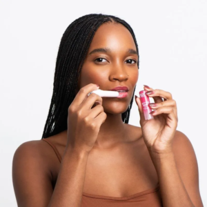 Gloss Stick Butter Bomb - Ruby Kisses Fig Tarte - Imagem 5